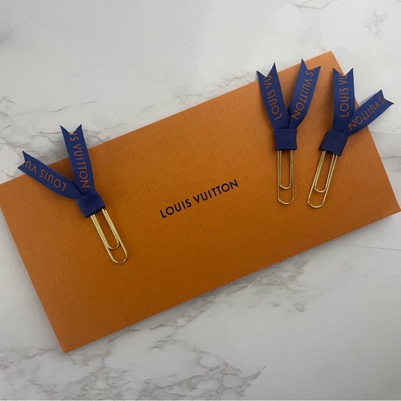 Upcycled reimaged and redesigned authentic LV ribbon clips - Picture 2 of 4